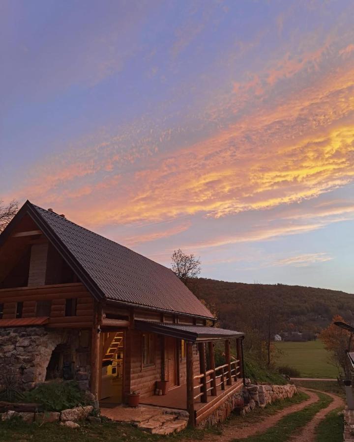 Vila Koliba 30Svibnja Perusic Exteriér fotografie