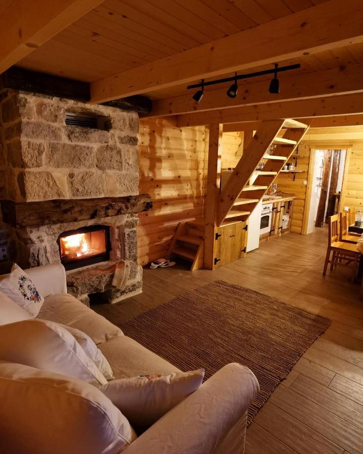 Vila Koliba 30Svibnja Perusic Exteriér fotografie