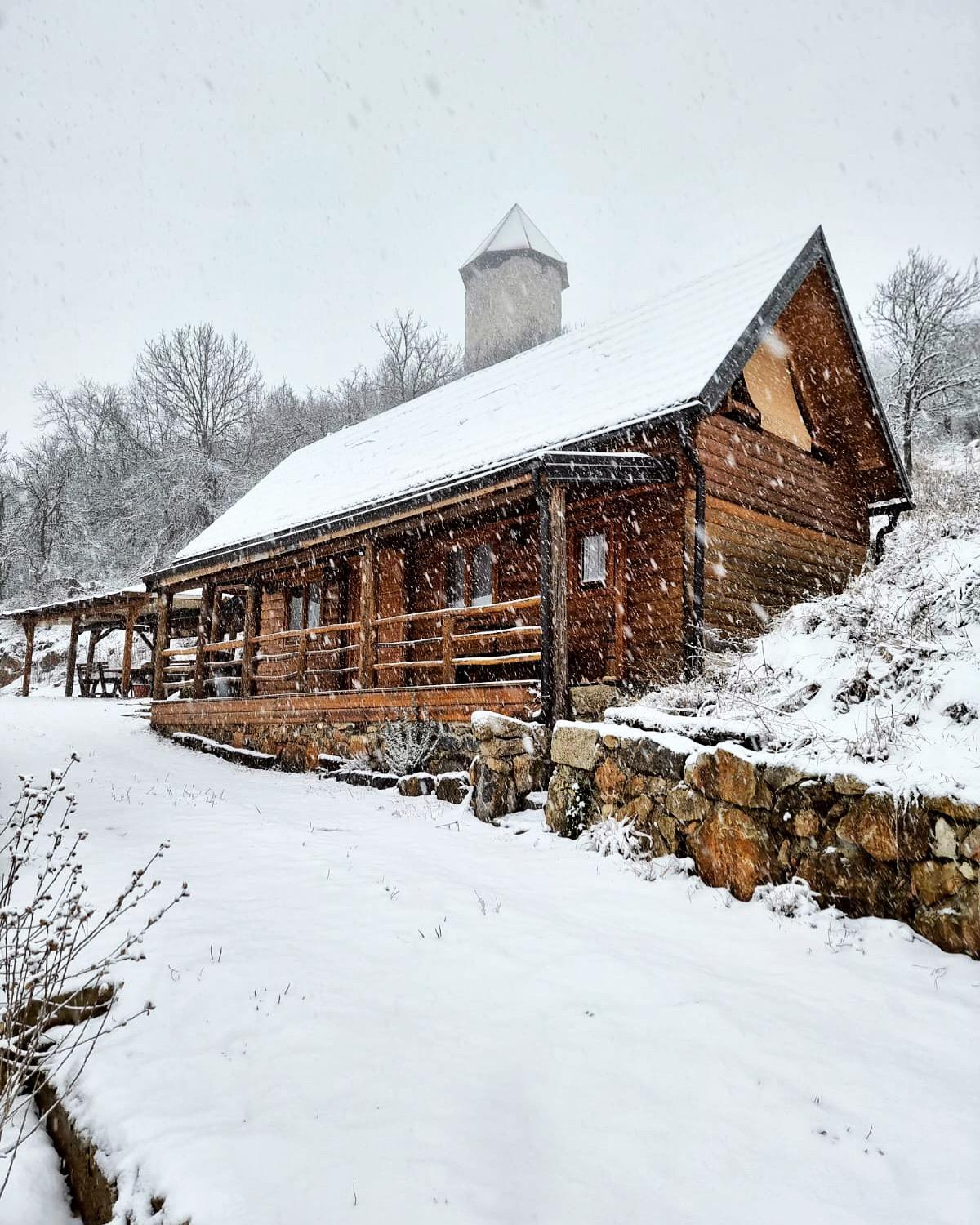 Vila Koliba 30Svibnja Perusic Exteriér fotografie
