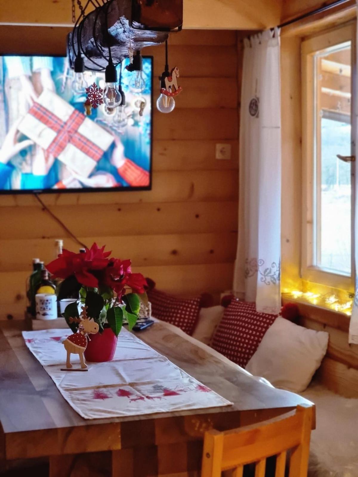 Vila Koliba 30Svibnja Perusic Exteriér fotografie